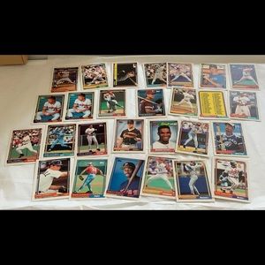 Bundle of Baseball Cards Lot 90